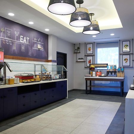 Hampton Inn & Suites Sherman Oaks Los Angeles Extérieur photo